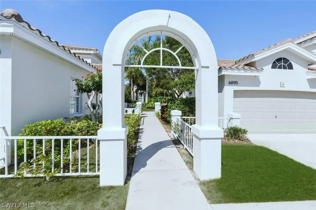 6899 Rain Lily Road Naples FL 34109
