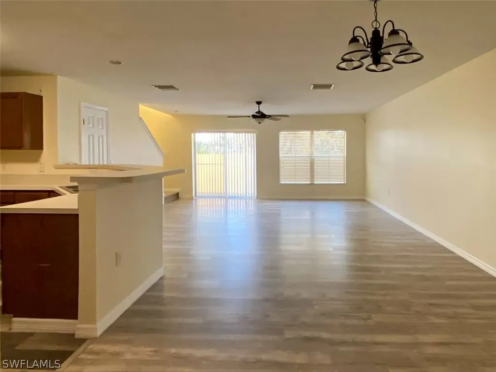 10823 Great Carlisle Court Riverview FL 33578