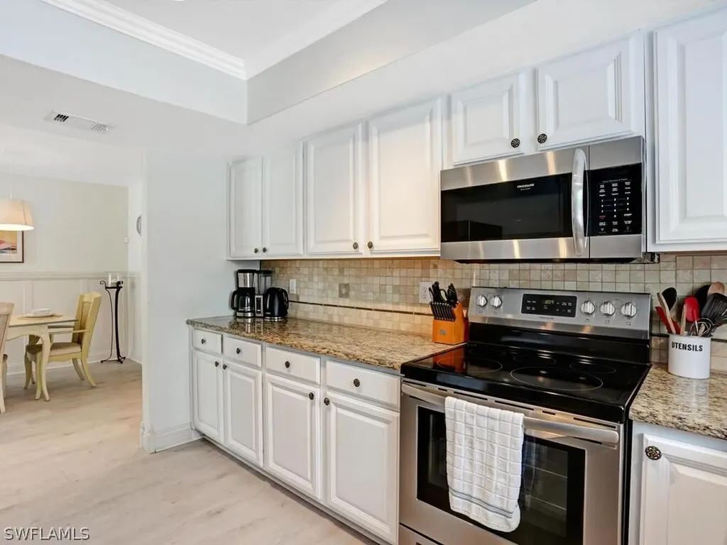 856 98th Avenue N Naples FL 34108