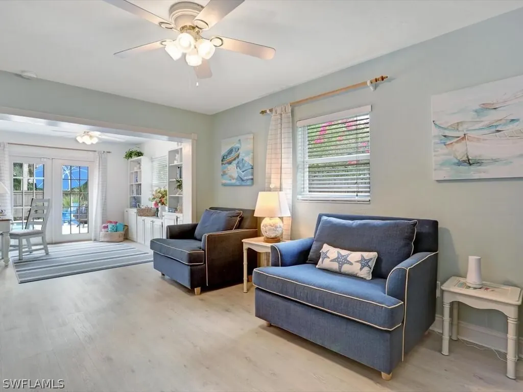 856 98th Avenue N Naples FL 34108