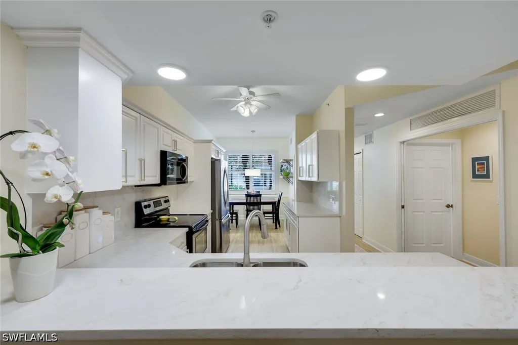 2350 Hidden Lake Court Naples FL 34112