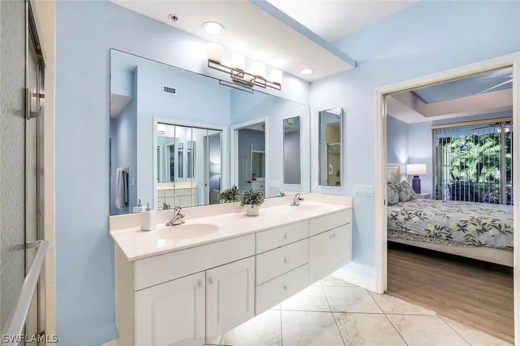 2350 Hidden Lake Court Naples FL 34112