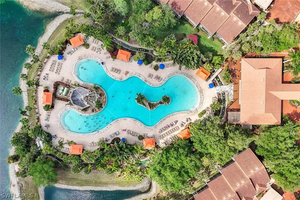 2350 Hidden Lake Court Naples FL 34112