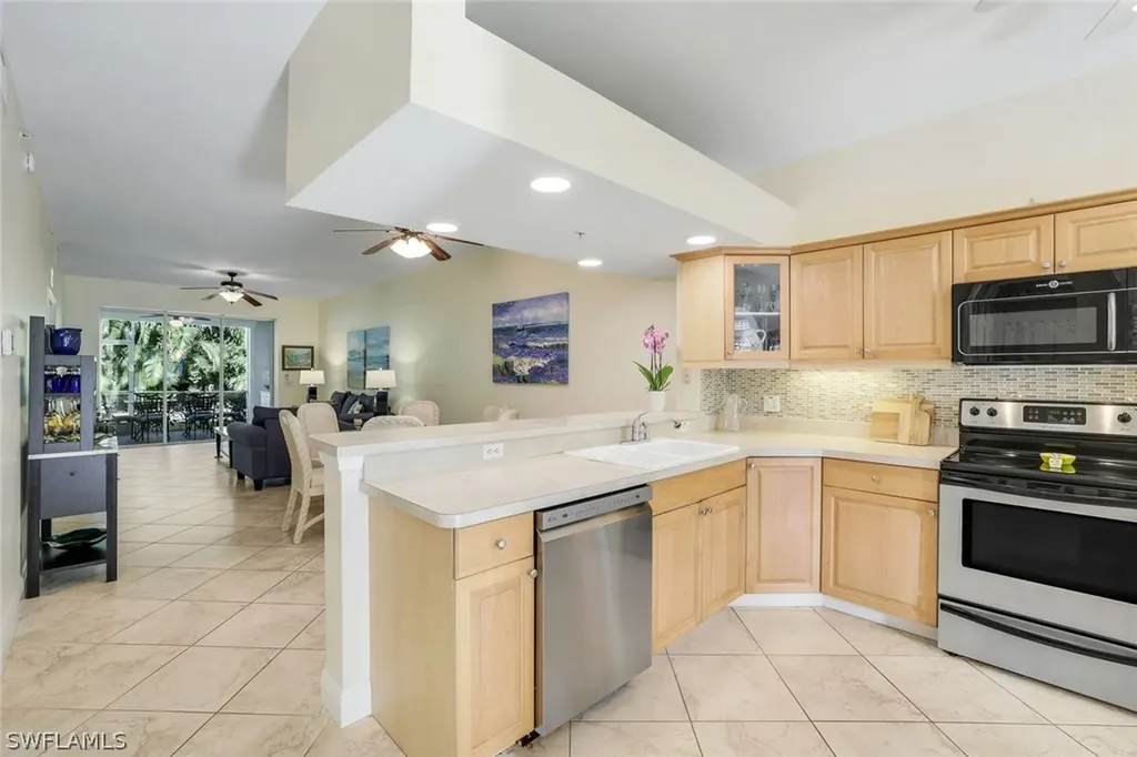 2350 Hidden Lake Court Naples FL 34112