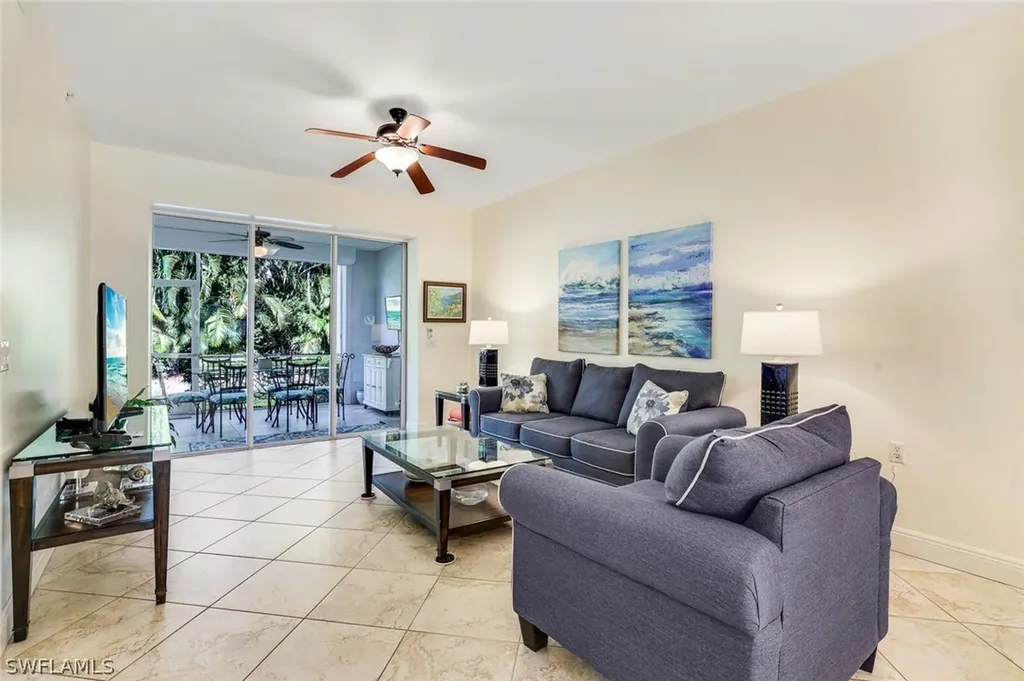 2350 Hidden Lake Court Naples FL 34112