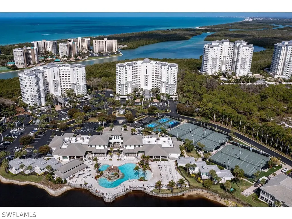 295 Grande Way Naples FL 34110