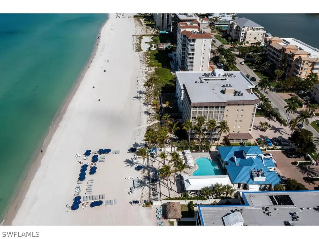 295 Grande Way Naples FL 34110