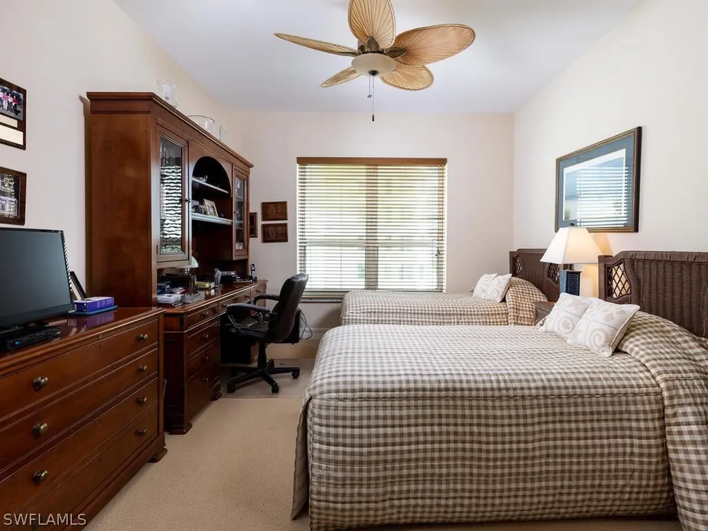 295 Grande Way Naples FL 34110