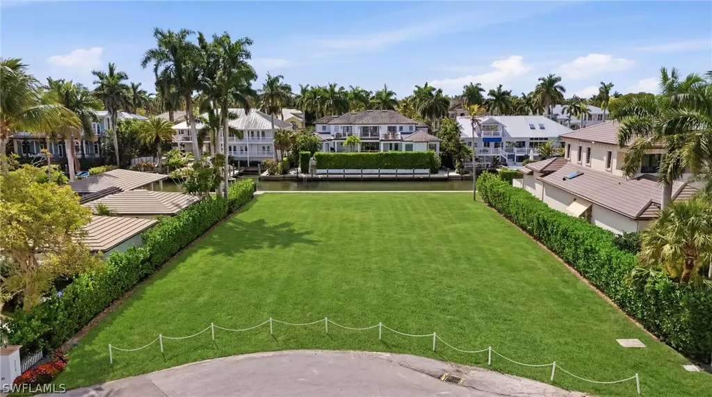 754 16th Avenue S Naples FL 34102