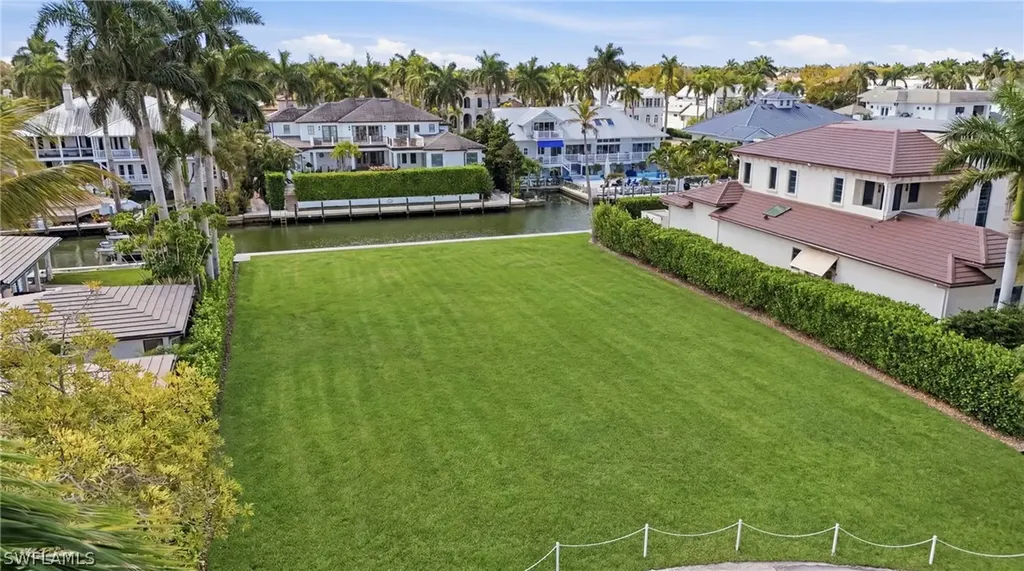 754 16th Avenue S Naples FL 34102