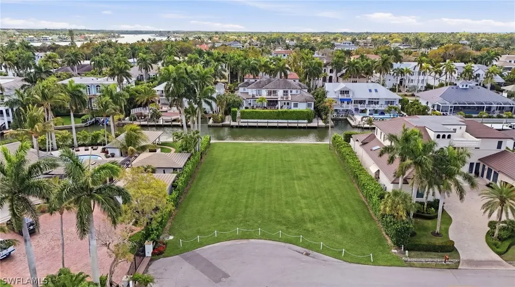754 16th Avenue S Naples FL 34102