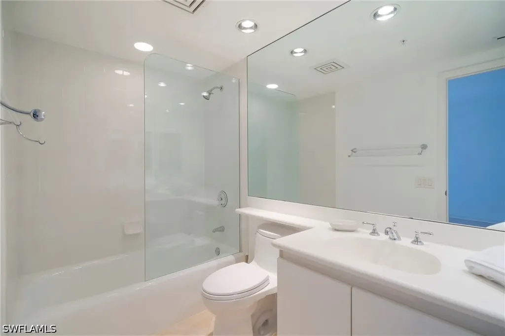 8473 Bay Colony Drive Naples FL 34108