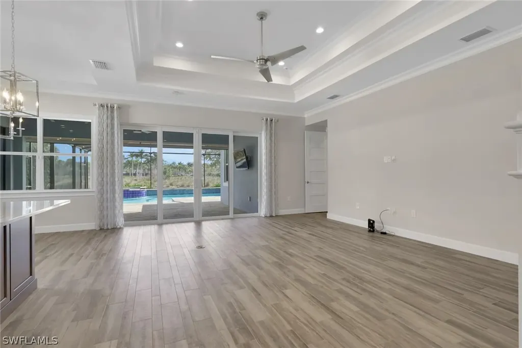 6482 Warwick Avenue Naples FL 34113