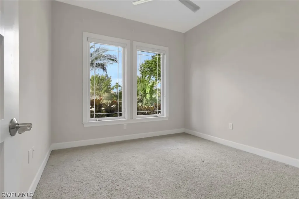 6482 Warwick Avenue Naples FL 34113