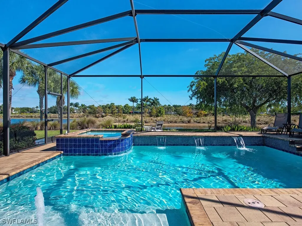 6482 Warwick Avenue Naples FL 34113