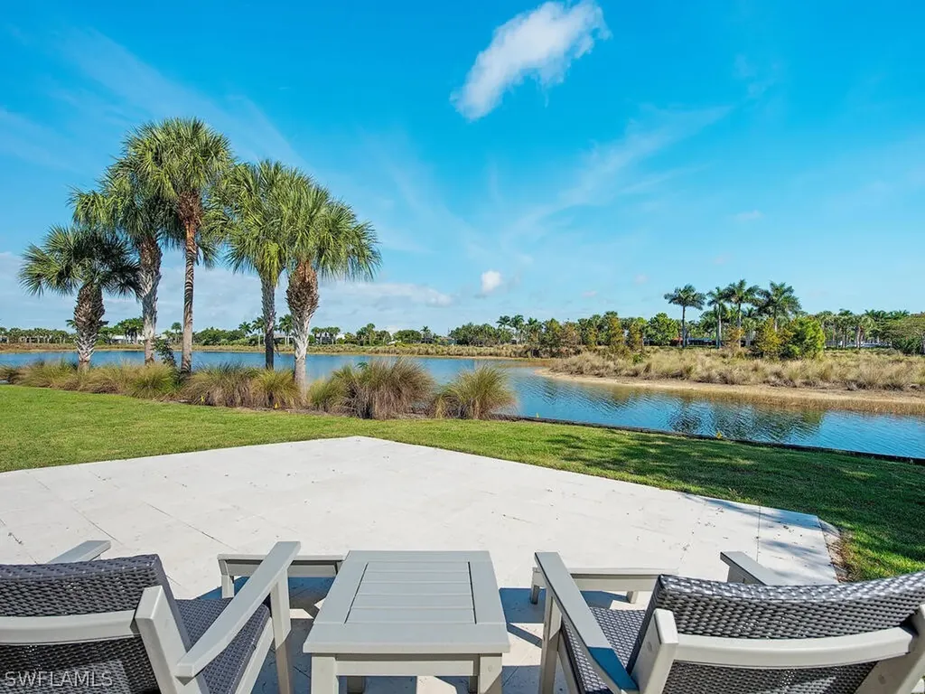 6482 Warwick Avenue Naples FL 34113