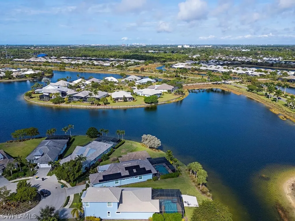 6482 Warwick Avenue Naples FL 34113