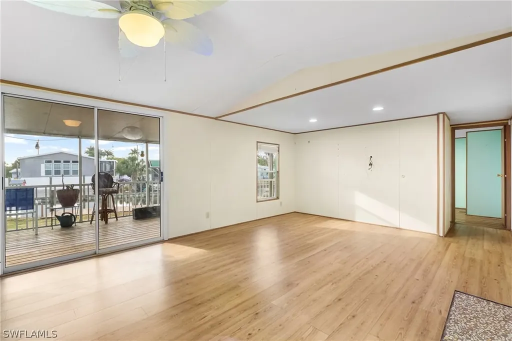 17 Spoonbill Avenue Everglades City FL 34139