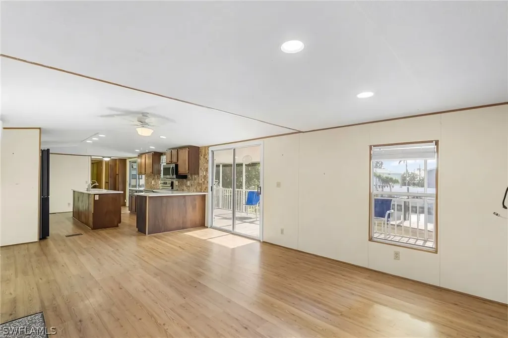 17 Spoonbill Avenue Everglades City FL 34139