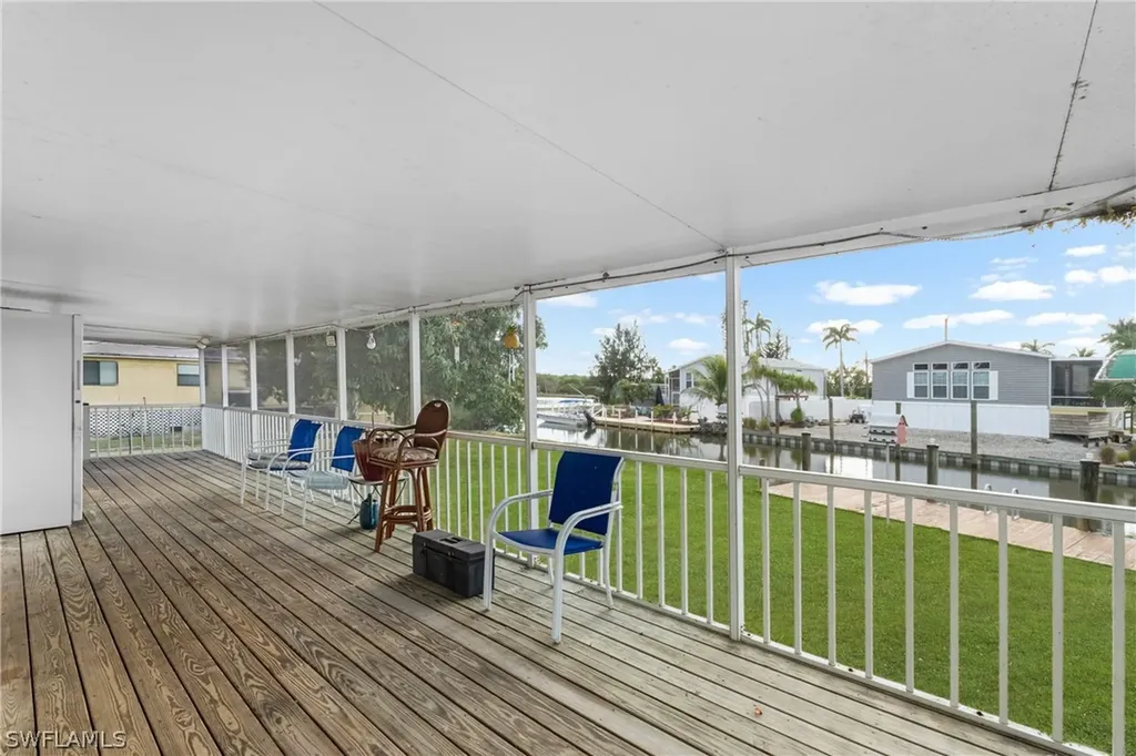 17 Spoonbill Avenue Everglades City FL 34139