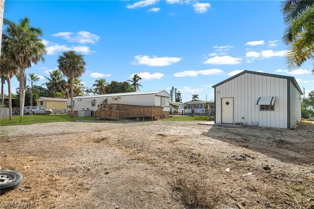 17 Spoonbill Avenue Everglades City FL 34139