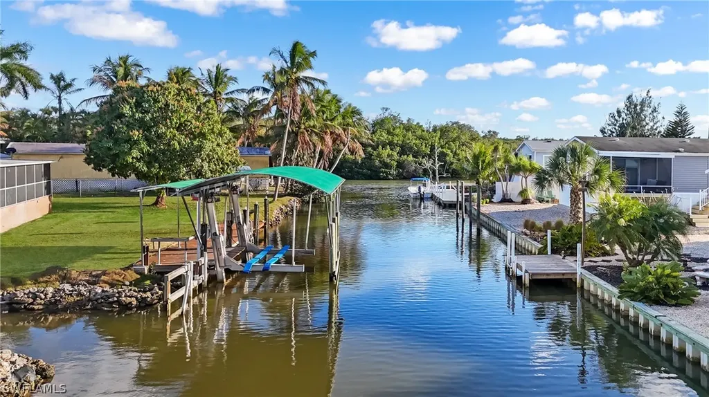 17 Spoonbill Avenue Everglades City FL 34139