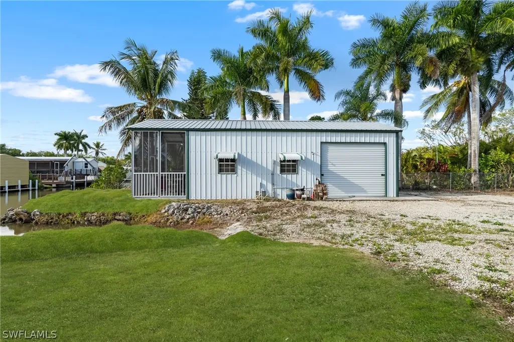 17 Spoonbill Avenue Everglades City FL 34139