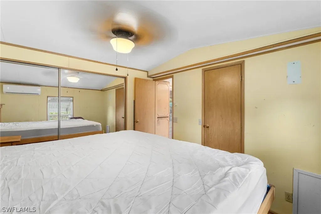 17 Spoonbill Avenue Everglades City FL 34139