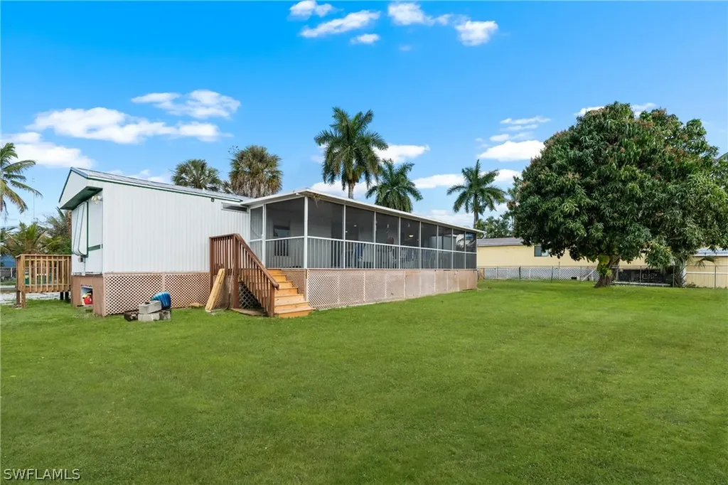17 Spoonbill Avenue Everglades City FL 34139