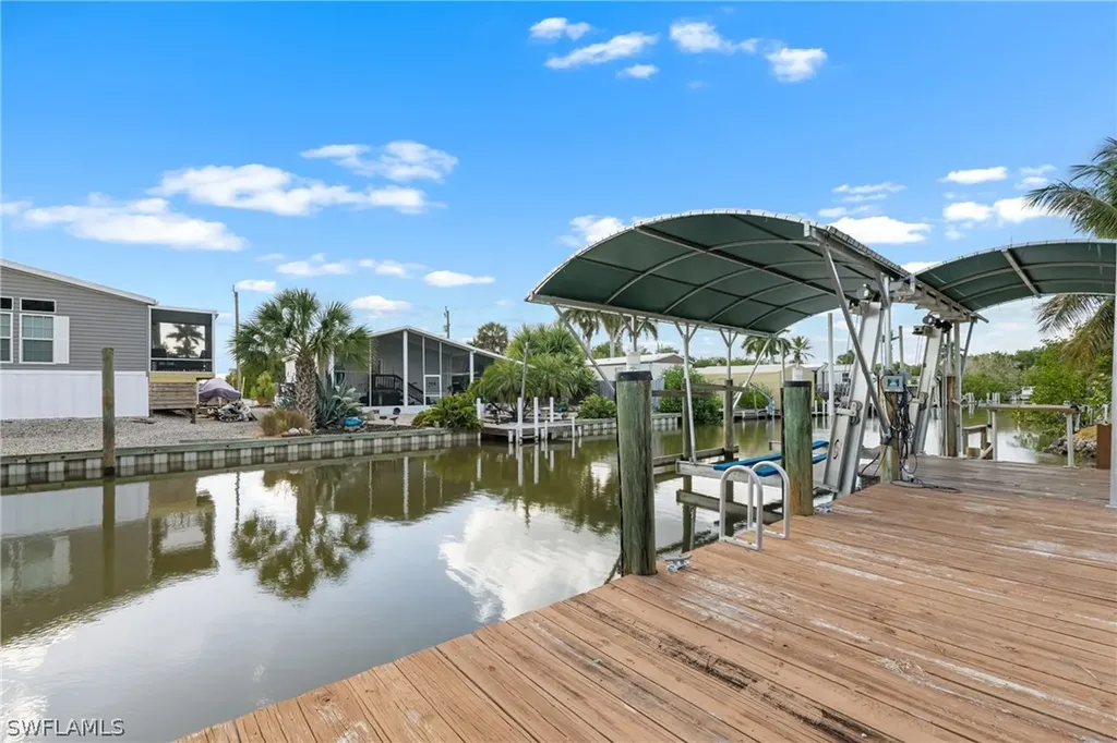 17 Spoonbill Avenue Everglades City FL 34139