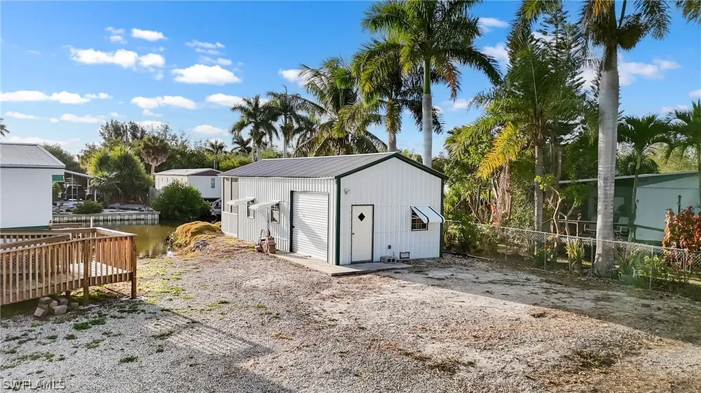 17 Spoonbill Avenue Everglades City FL 34139
