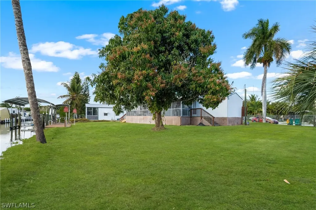 17 Spoonbill Avenue Everglades City FL 34139