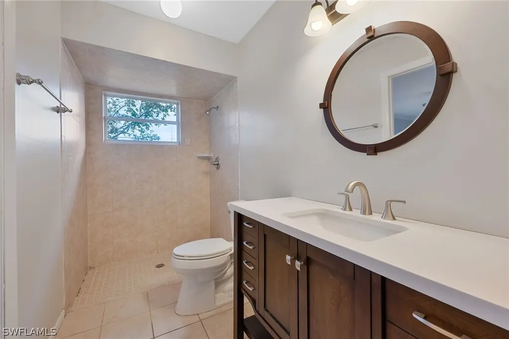 1723 Camelia Lane Naples FL 34105