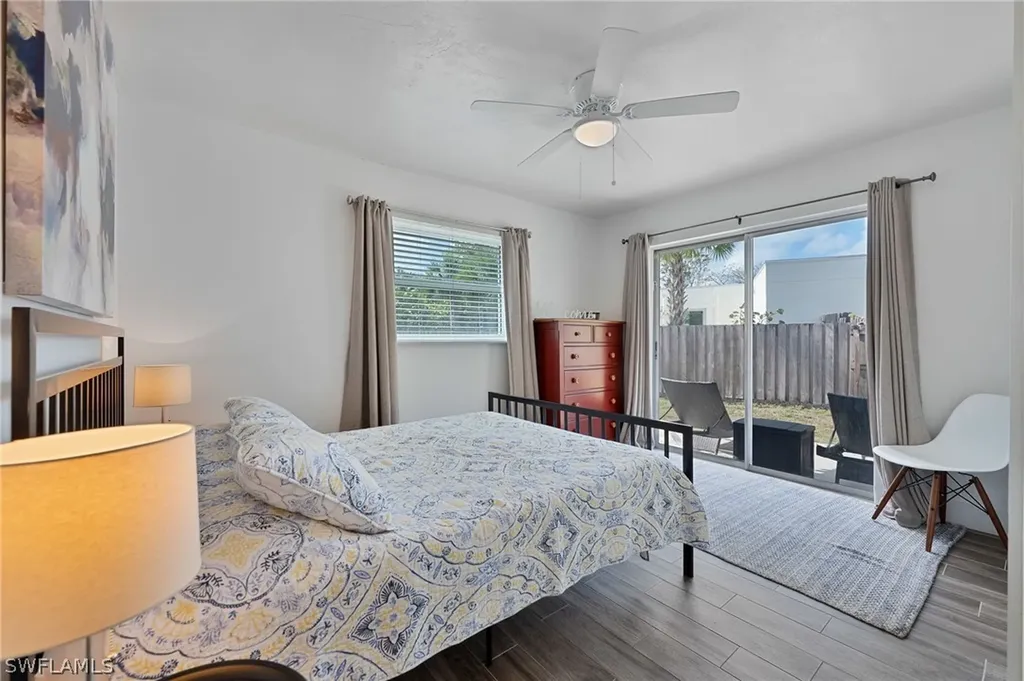 1220 10th Avenue N Naples FL 34102
