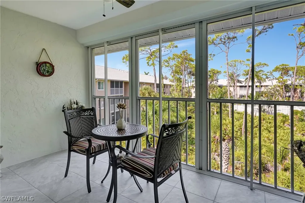 3062 Sandpiper Bay Circle Naples FL 34112