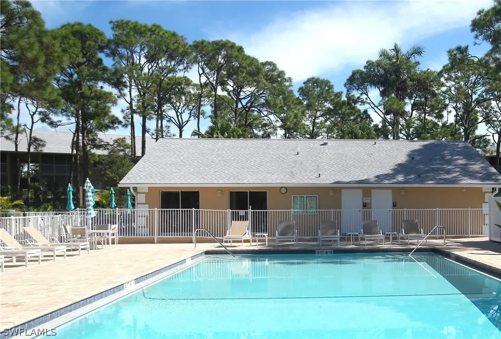 3062 Sandpiper Bay Circle Naples FL 34112