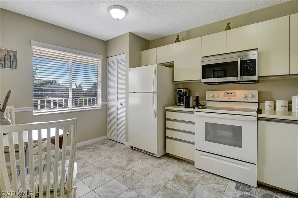 3062 Sandpiper Bay Circle Naples FL 34112