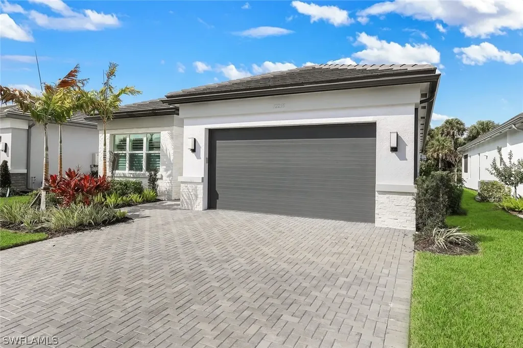 12255 Bonnet Drive Naples FL 34120