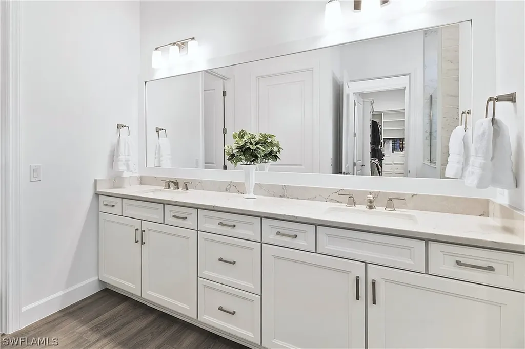 20549 Napa Loop Estero FL 33928