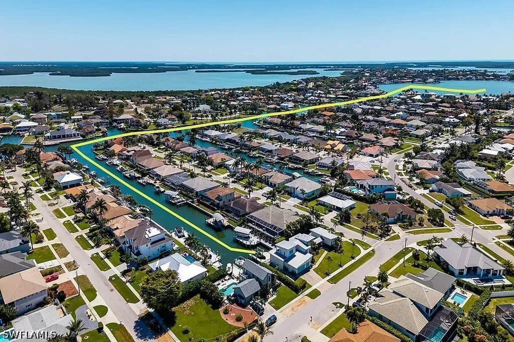 255 Columbus Way Marco Island FL 34145