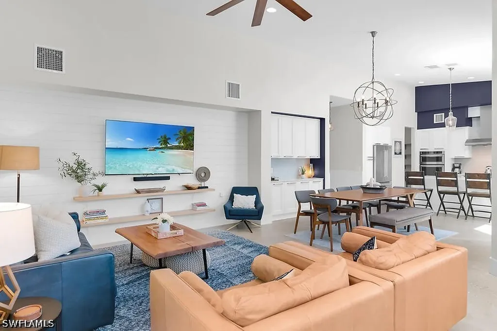255 Columbus Way Marco Island FL 34145