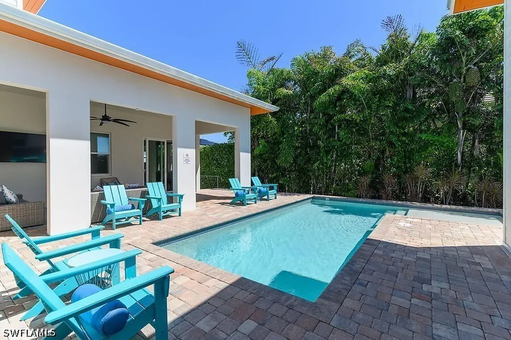 255 Columbus Way Marco Island FL 34145