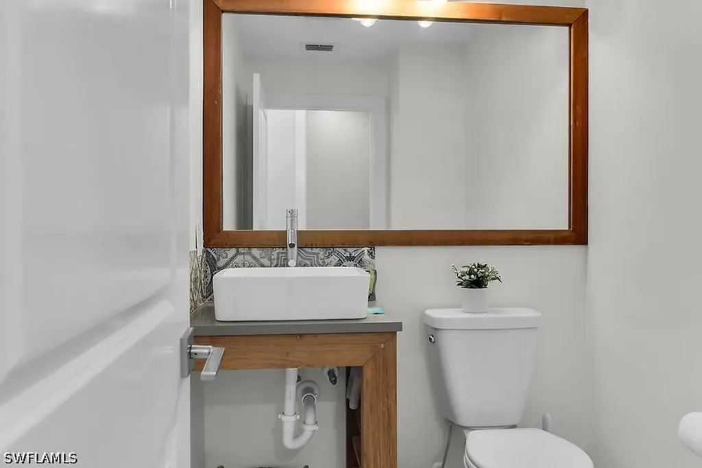 255 Columbus Way Marco Island FL 34145