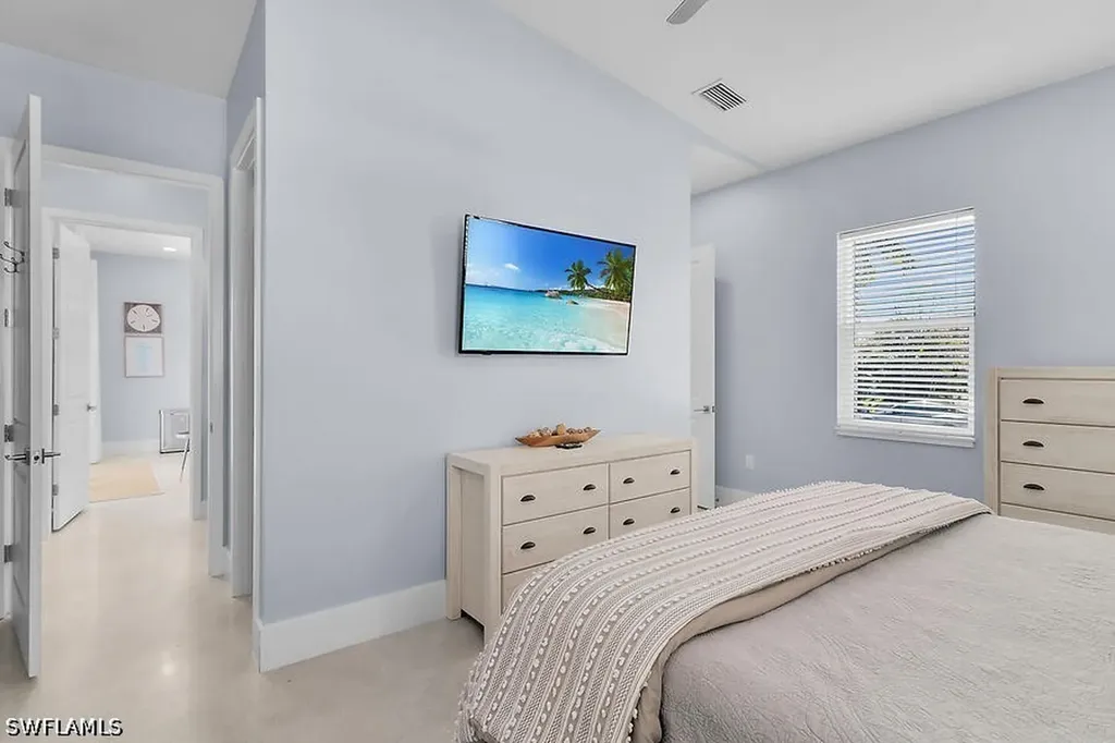 255 Columbus Way Marco Island FL 34145