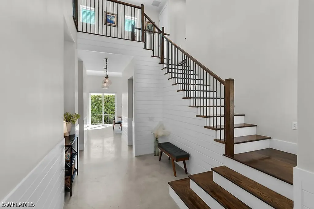 255 Columbus Way Marco Island FL 34145