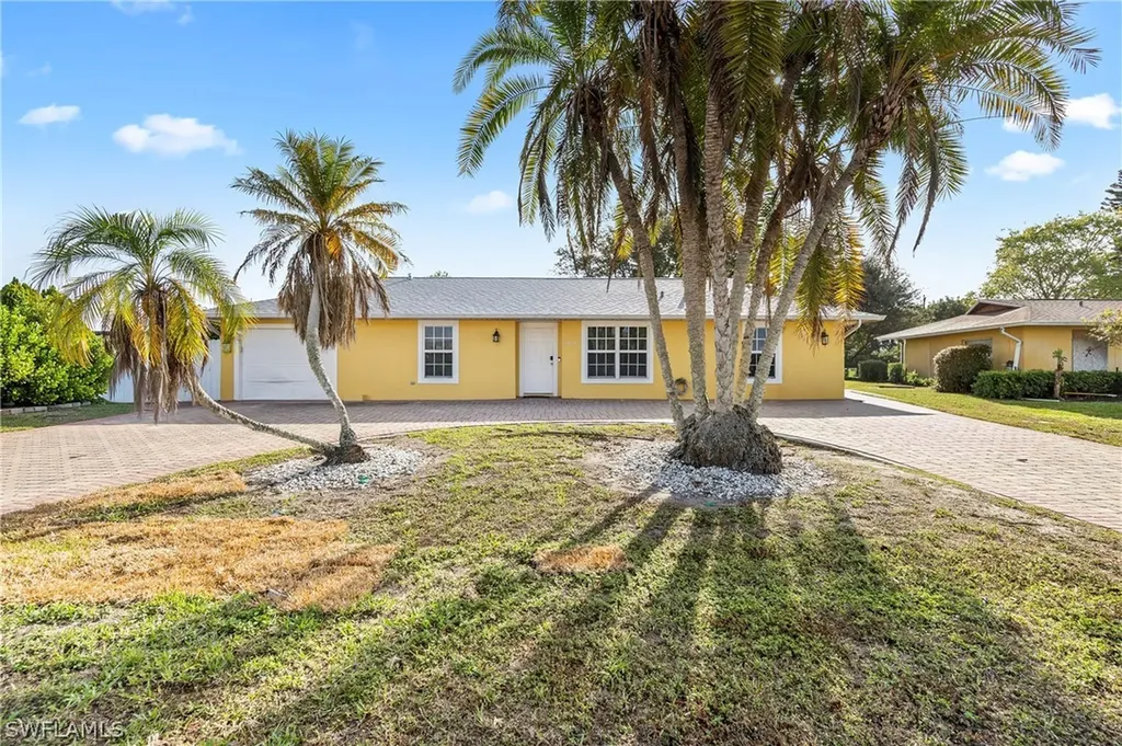 2040 46th Terrace SW Naples FL 34116