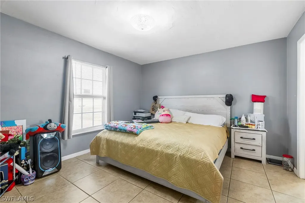 2040 46th Terrace SW Naples FL 34116
