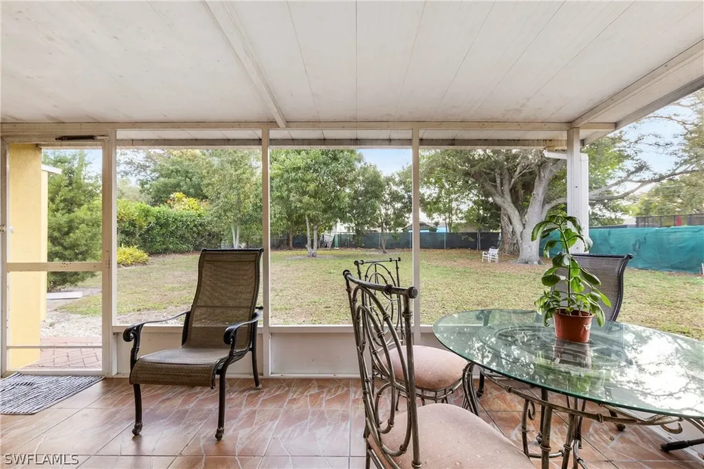 2040 46th Terrace SW Naples FL 34116