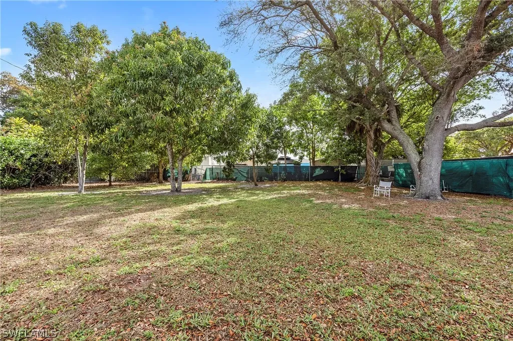 2040 46th Terrace SW Naples FL 34116