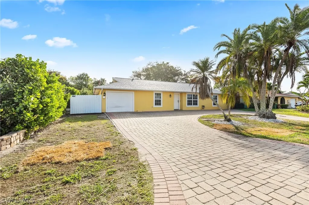 2040 46th Terrace SW Naples FL 34116